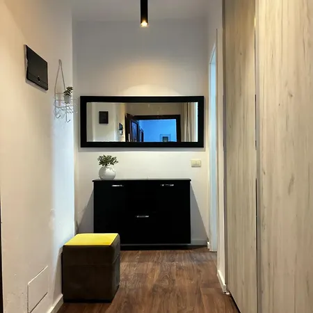 Intirana Apartment *